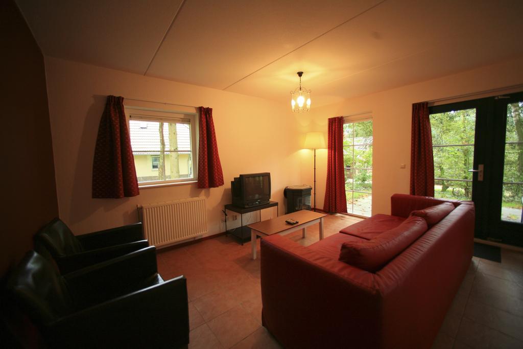 Roompot Recreatiepark De Tolplas Vriezenveen Bilik gambar